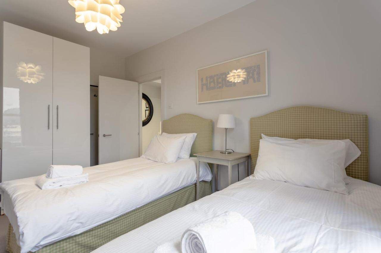 2 Bedroom Apartment Hammersmith Grove Sleeps 4 London Exterior photo