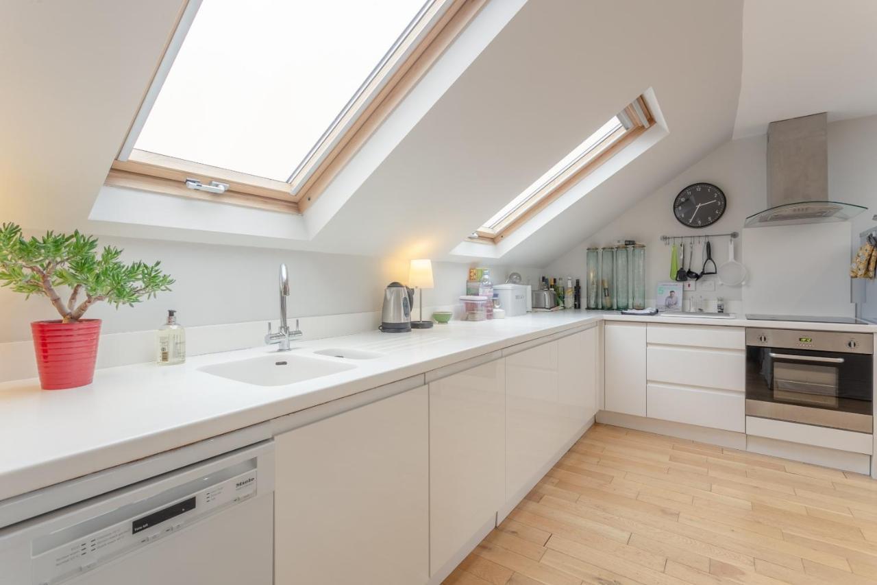 2 Bedroom Apartment Hammersmith Grove Sleeps 4 London Exterior photo