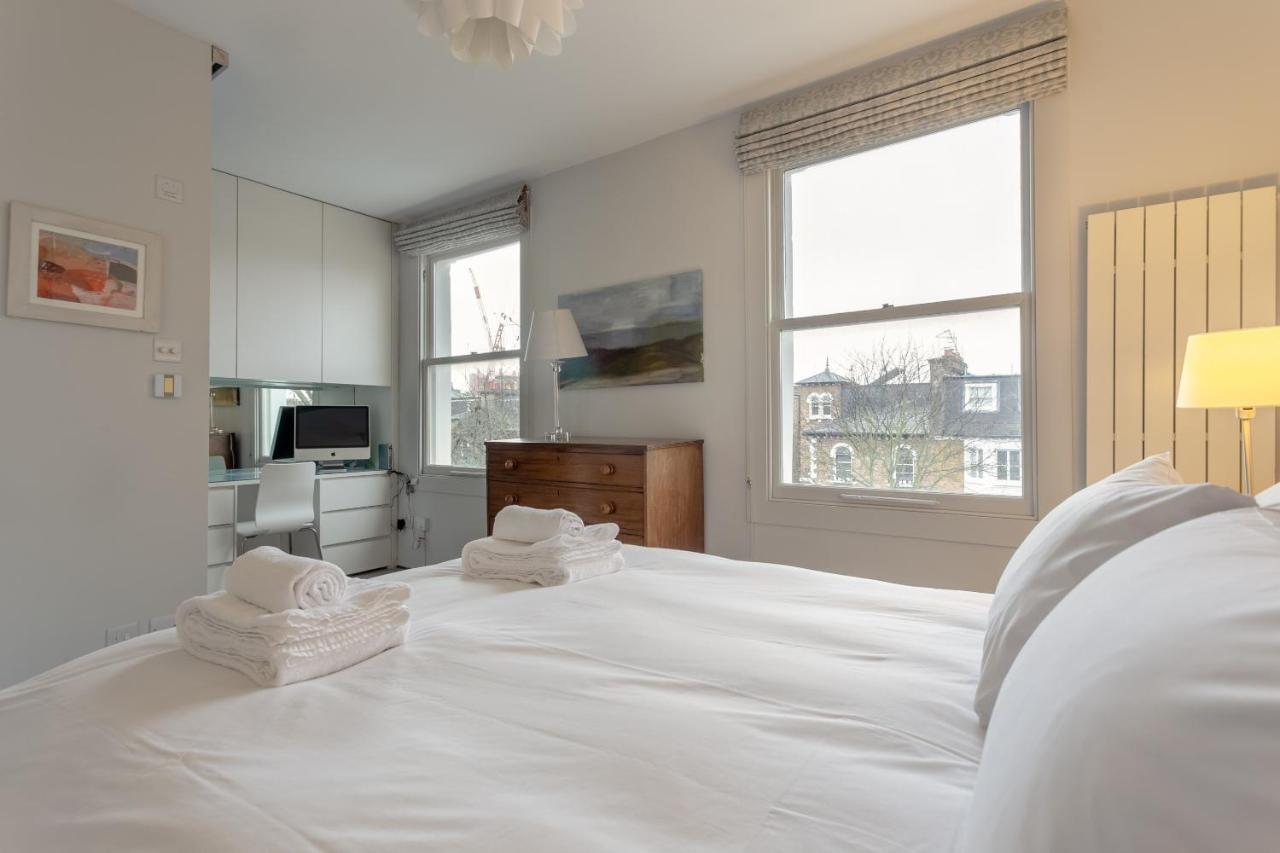 2 Bedroom Apartment Hammersmith Grove Sleeps 4 London Exterior photo