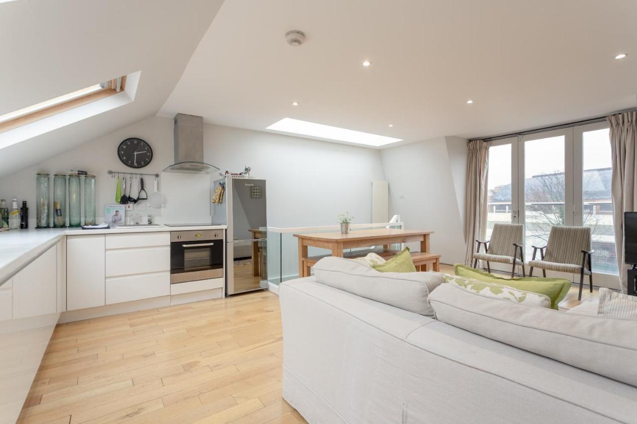 2 Bedroom Apartment Hammersmith Grove Sleeps 4 London Exterior photo